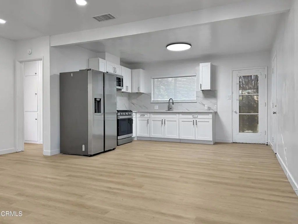 Photo of 820 E Mendocino Street #1, Altadena, CA 91001 (MLS # P1-26899)