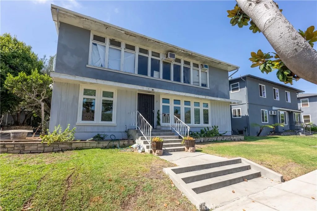 1014 E Carson St 7