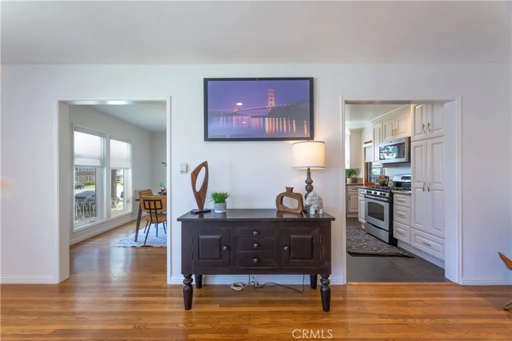 1014 E Carson St 7