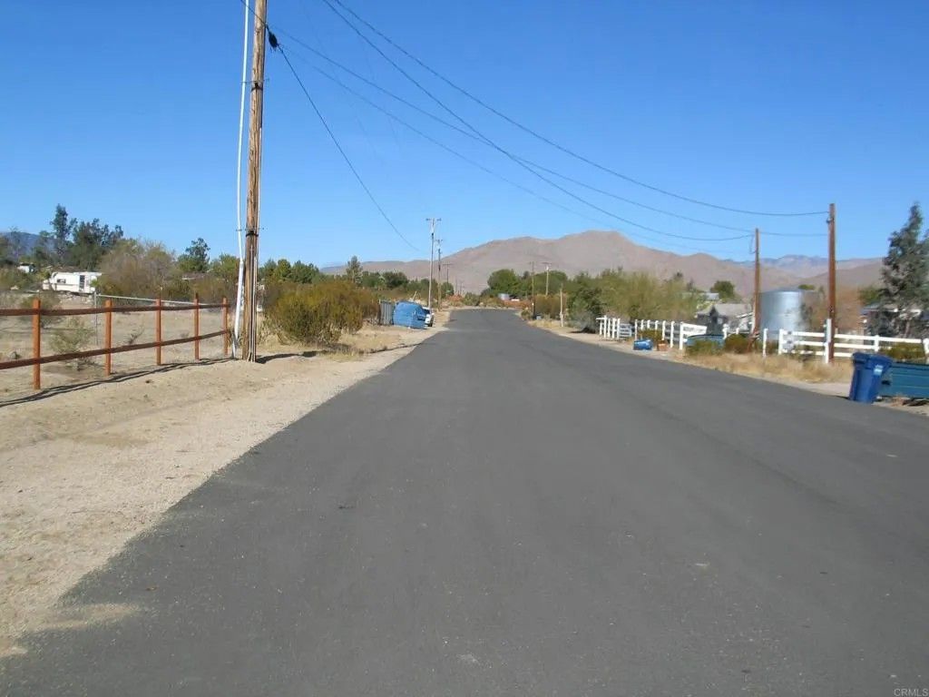 Photo of 7566 Gunslinger Trl, Julian, CA 92036 (MLS # PTP2507055)