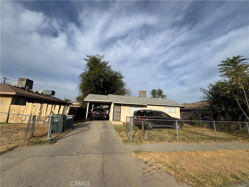 907 Kensington