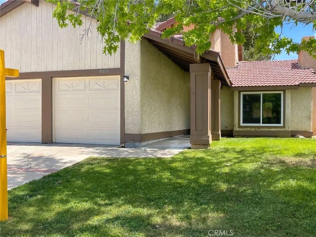 Photo of 43856 Windsor Place, Lancaster, CA 93536 (MLS # SR26000147)