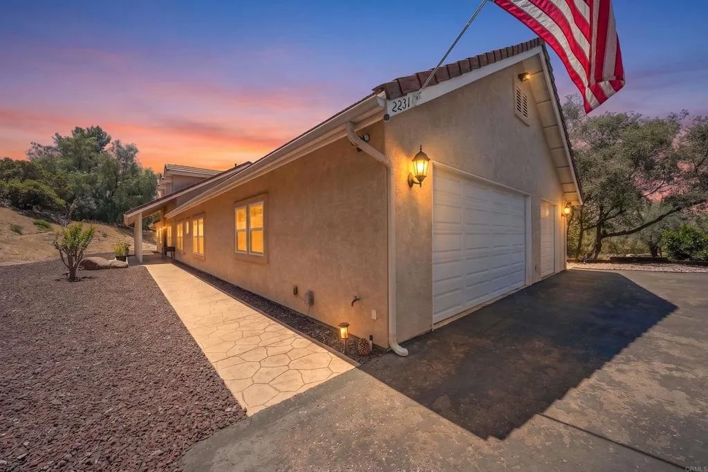 2231 Yucca Hill Road