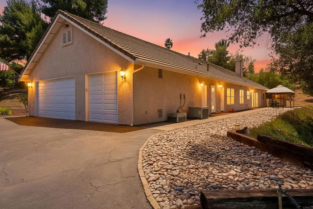 2231 Yucca Hill Road