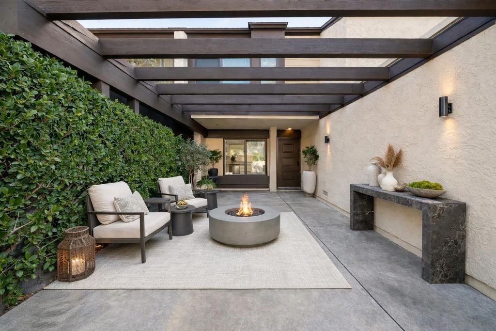 Photo of 4849 Camino Roberto, Bonita, CA 91902 (MLS # 250045966)