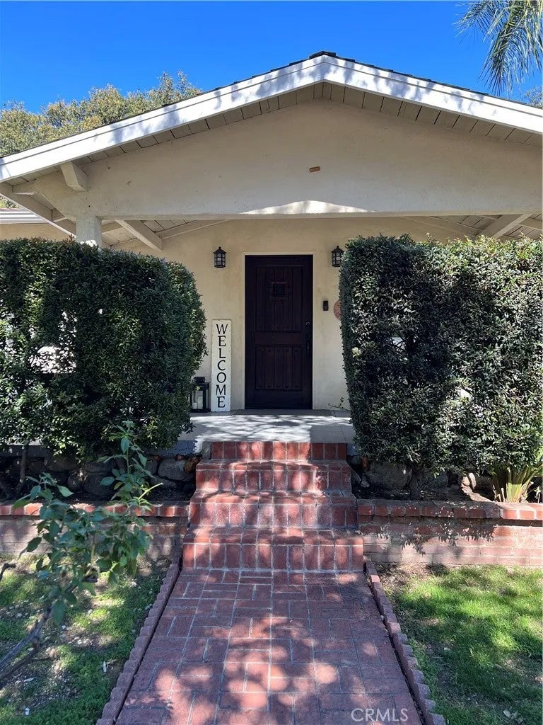 119 W Washington