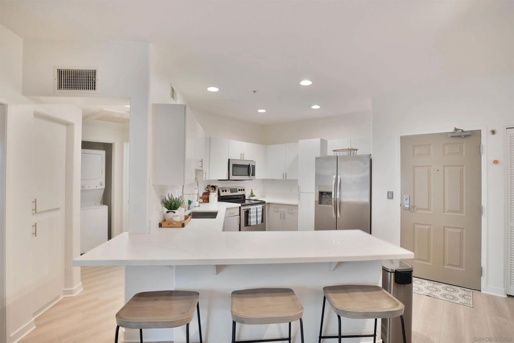 Photo of 1501 Front St #329, San Diego, CA 92101 (MLS # 260009968)