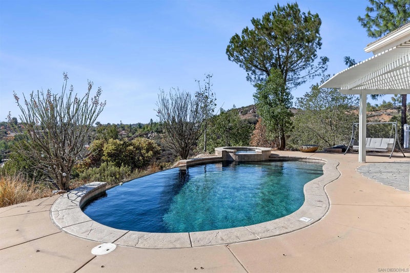 2261 Camino Del Vecino
