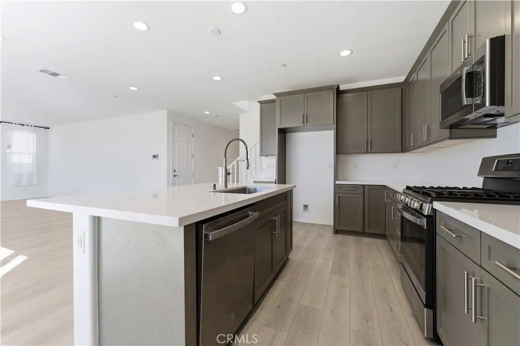 Photo of 43869 Hampton, Lancaster, CA 93536 (MLS # SR26068685)