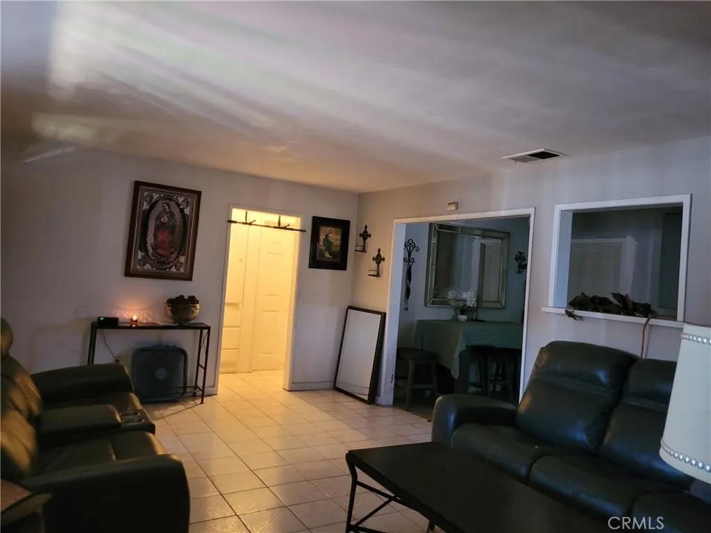 17746 Merrill