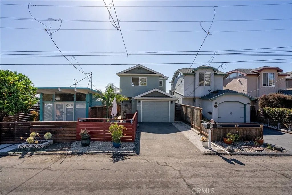 2945 Hemlock
