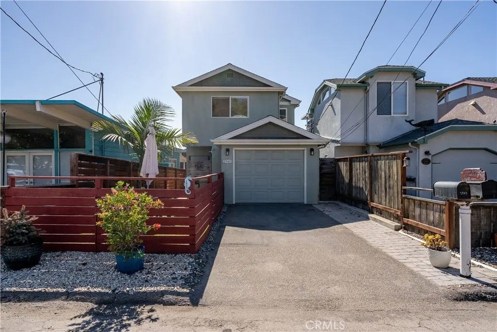 2945 Hemlock