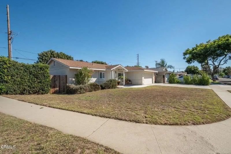 894 Barton Avenue