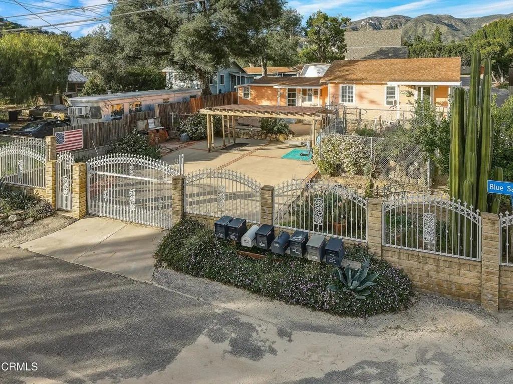 Photo of 12605 1st Trail, Kagel Canyon, CA 91342 (MLS # P1-25495)