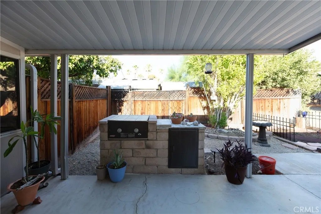 1010 Palm Canyon 311