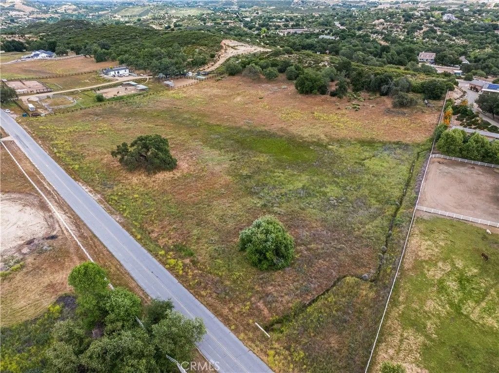 Photo of 41550 De Anna Ranch, Murrieta, CA 92562 (MLS # IV26087843)