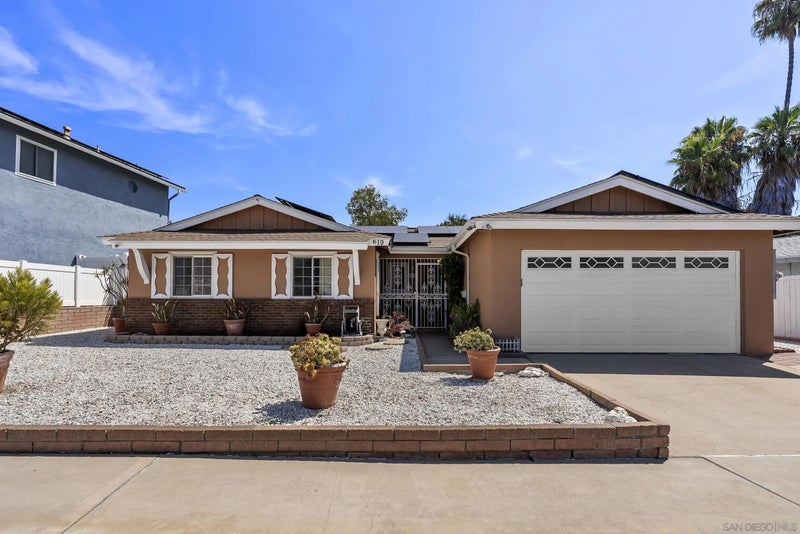 619 Meadowbrook Dr.