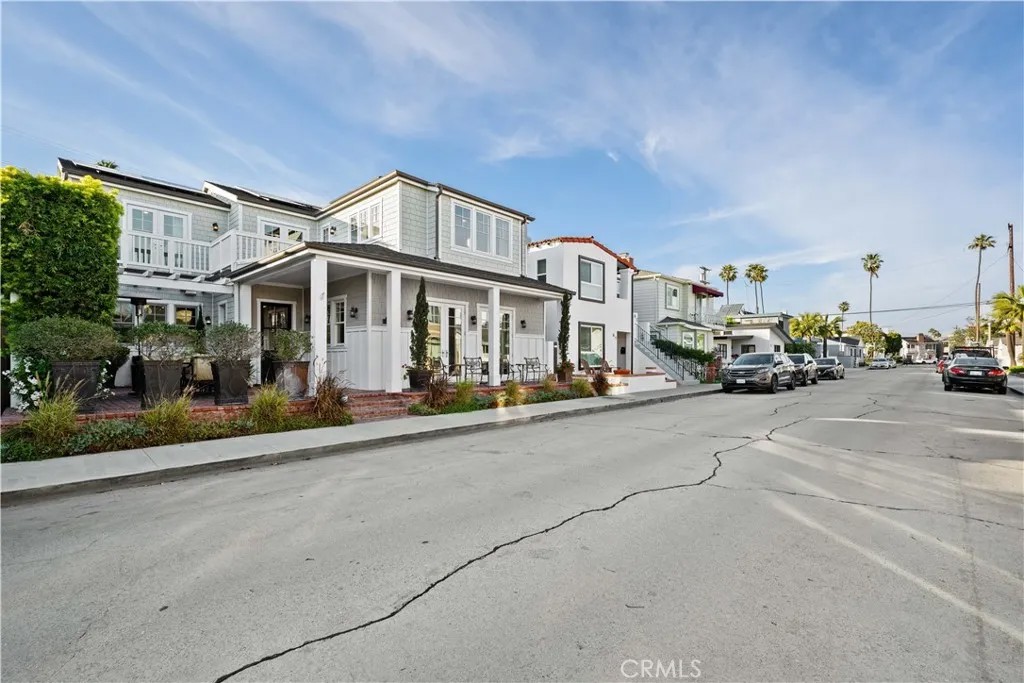 57 Savona Walk