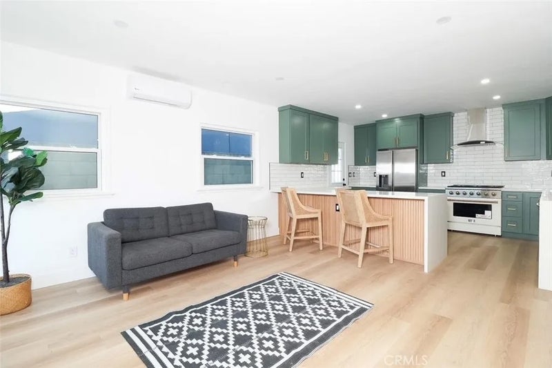 4108 W 164th