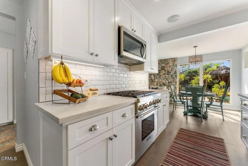 1015 Hastings Ranch Drive