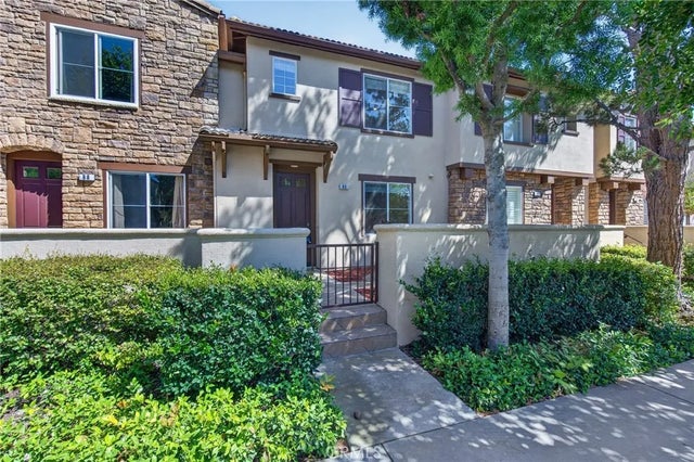 90 Topaz, Irvine