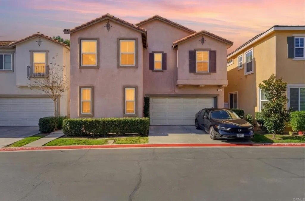 Photo of 417 Swansea Gln, Escondido, CA 92027 (MLS # NDP2601292)