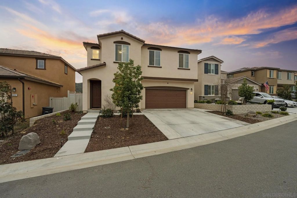 Photo of 13318 Cultivate Ct, Valley Center, CA 92082 (MLS # 260007389)