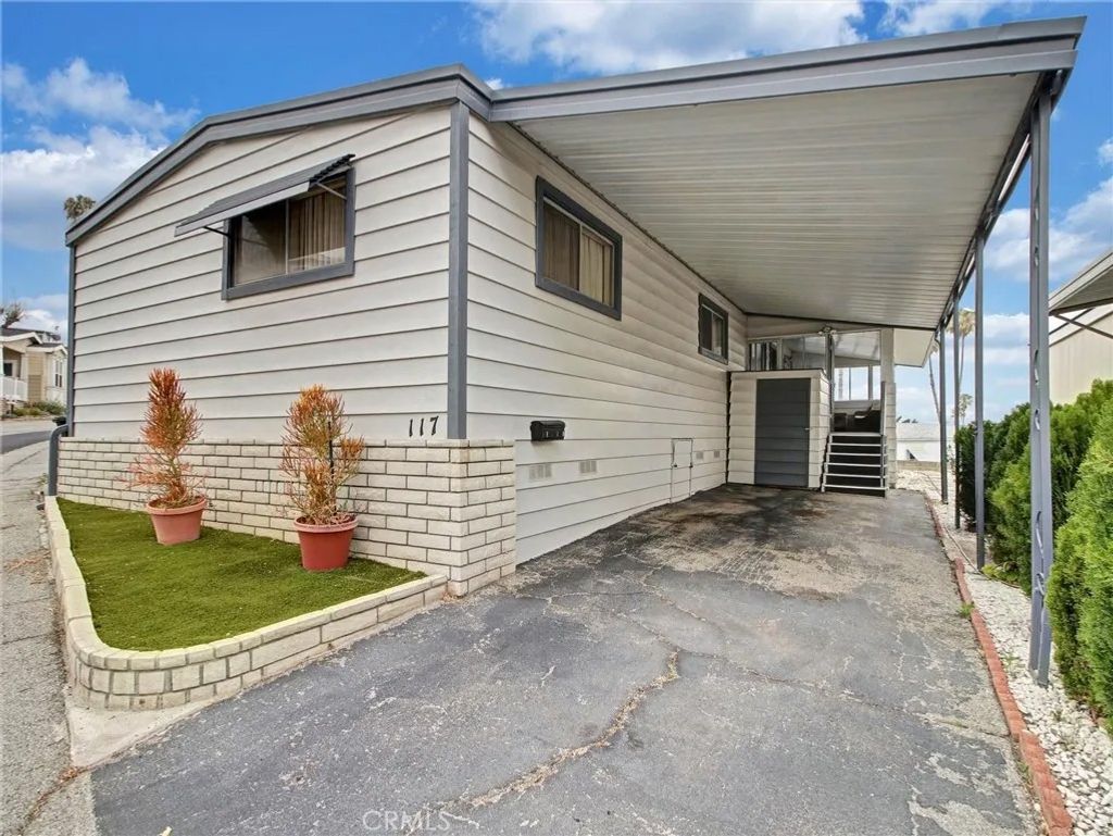 Photo of 2550 Pacific Coast HWY #117, Torrance, CA 90505 (MLS # SB26096833)