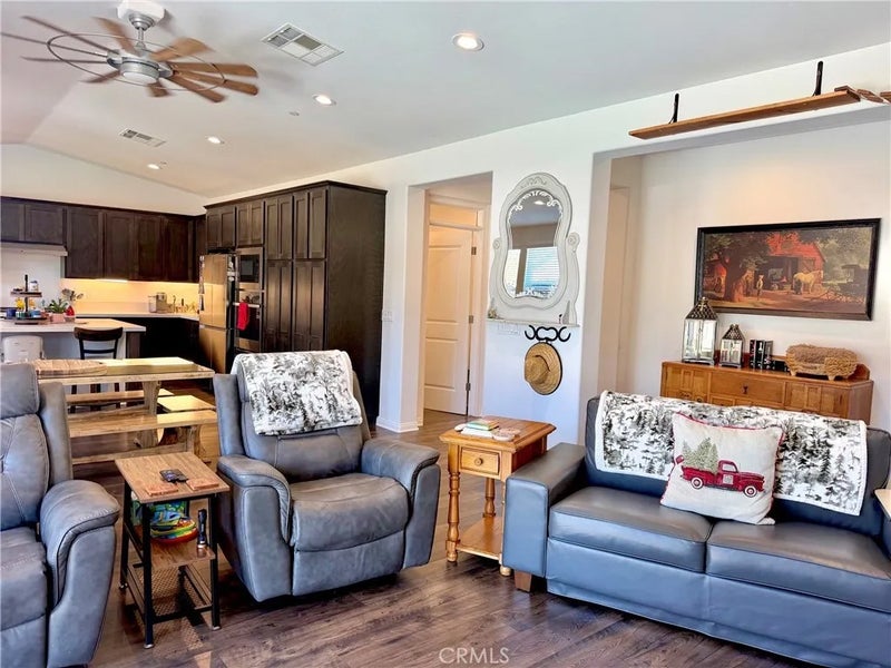 3917 Club House Court