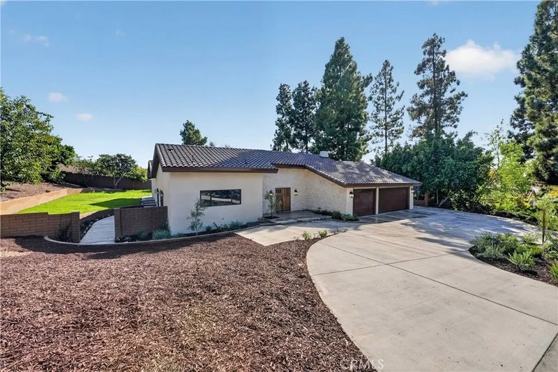 5092 E Equestrian