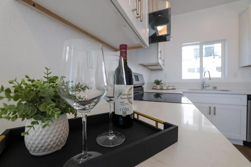 4958 Ocean View Boulevard