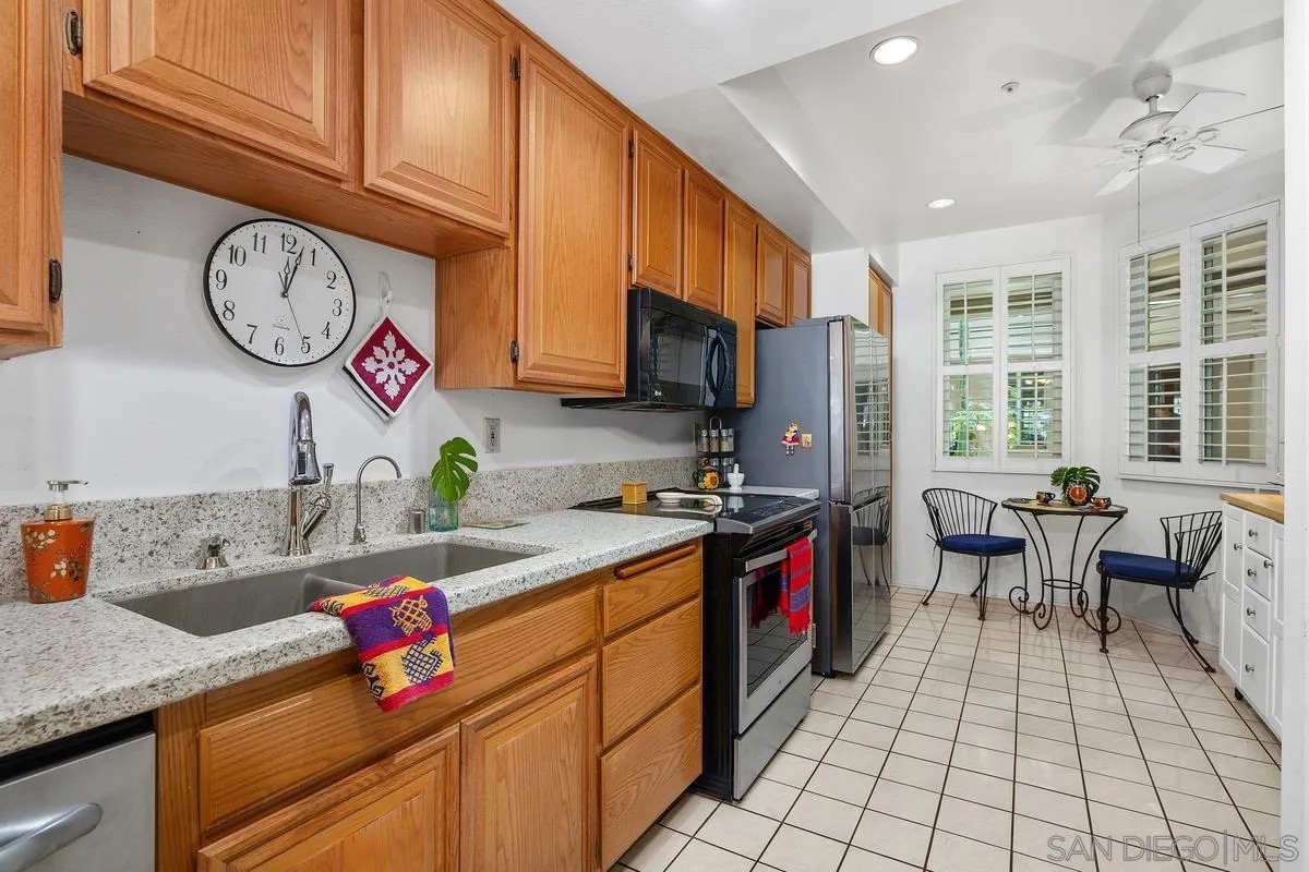4701 Date Ave 114