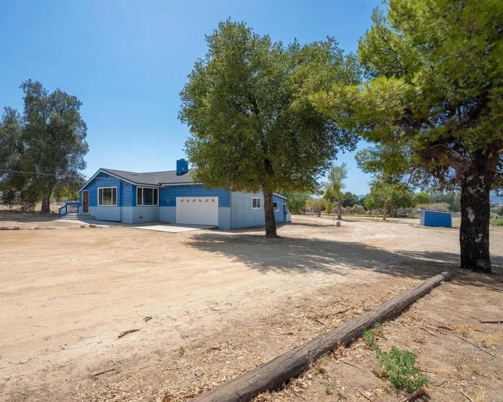 1366 Far Valley Road