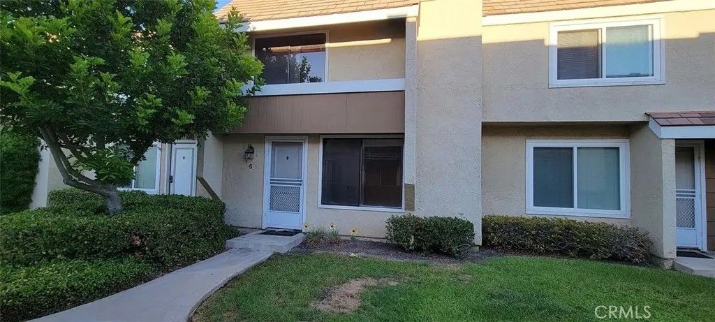 Photo of 5 Goldenwren, Irvine, CA 92604 (MLS # OC25273992)