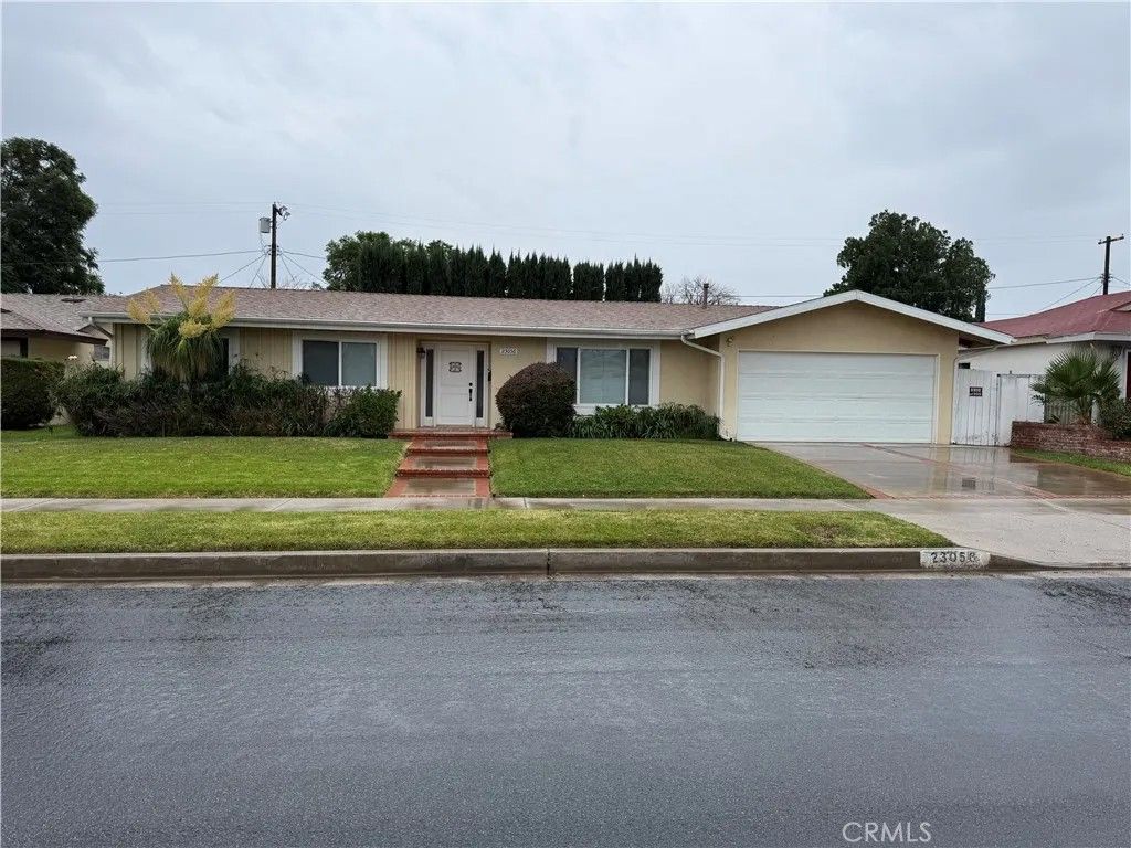 Photo of 23056 Lanark, West Hills, CA 91304 (MLS # SR26013717)