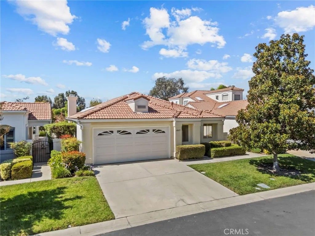 Photo of 40415 Via Francisco, Murrieta, CA 92562 (MLS # SW25201251)