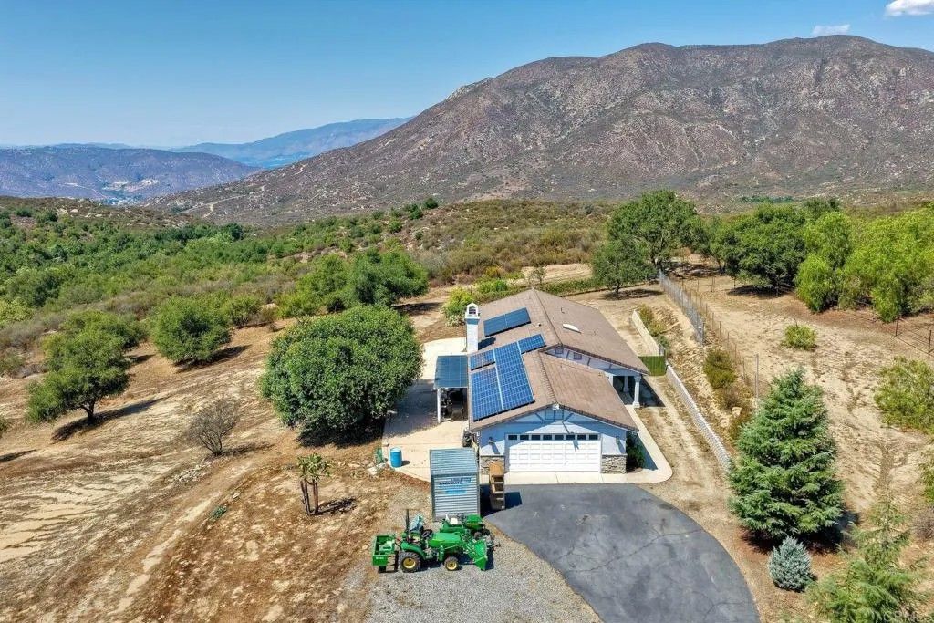 Photo of 19205 Marshall Way, Valley Center, CA 92082 (MLS # NDP2508525)