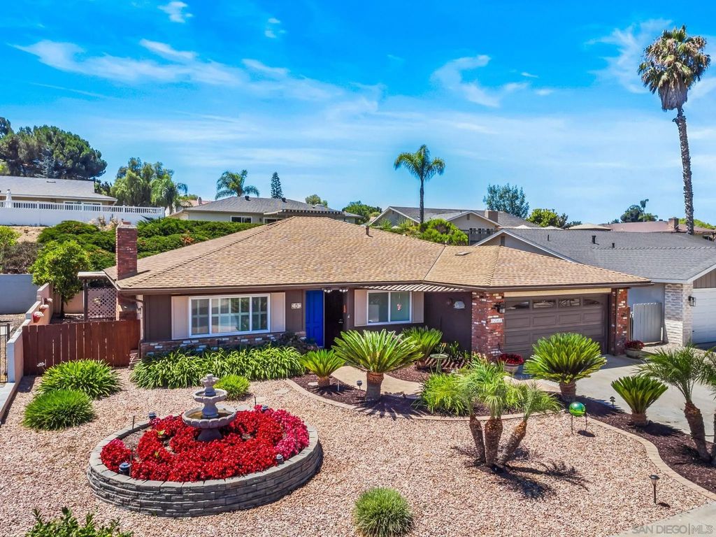 Photo of 1261 La Mirada Ave, Escondido, CA 92026 (MLS # 250043092)