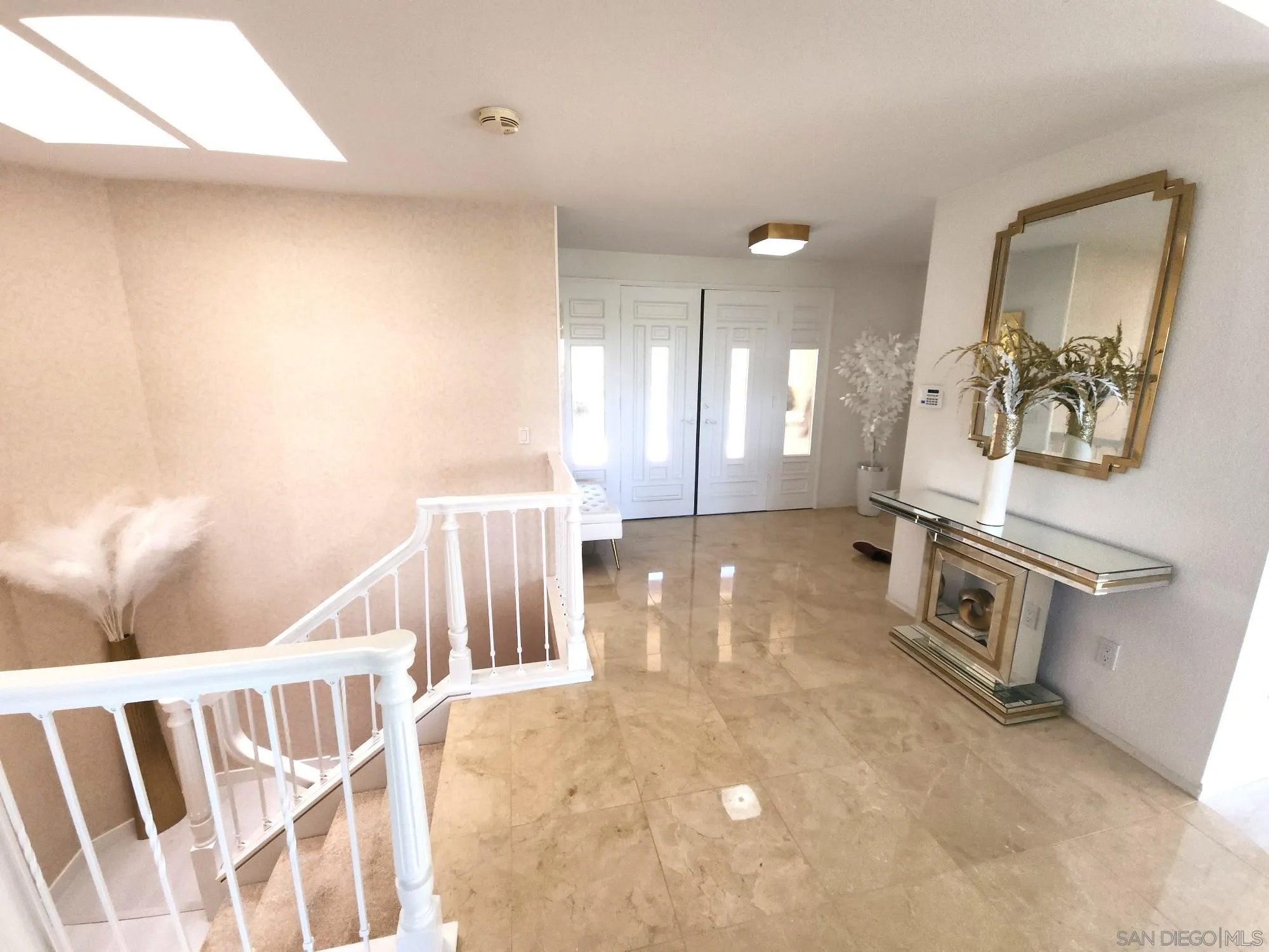 3933 Pinnacle Pl
