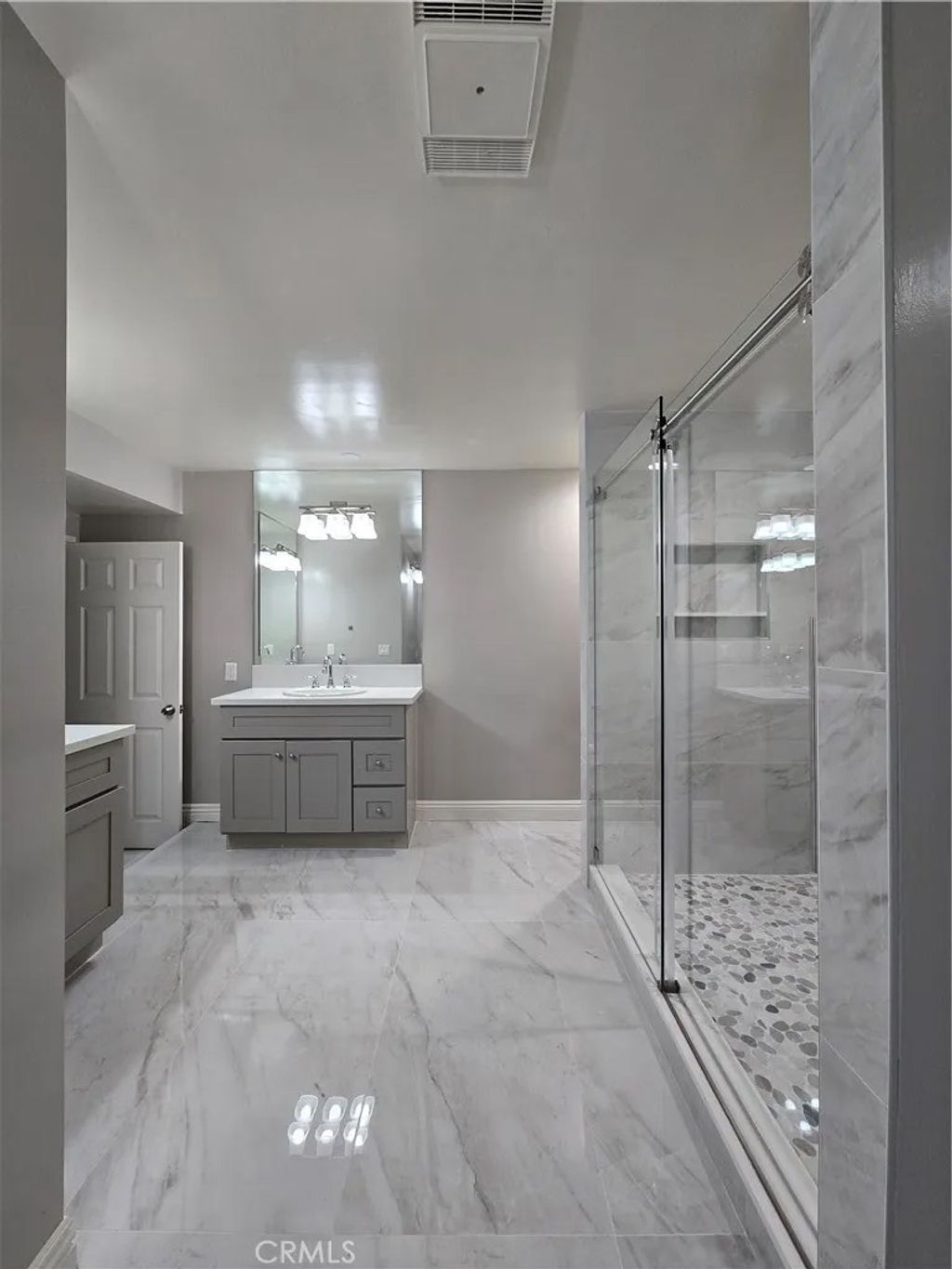 Photo of 1747 Oakwood Avenue, Arcadia, CA 91006 (MLS # AR26071940)