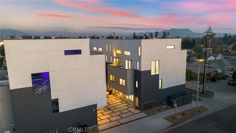 Tiny photo for 11324 W Raitt Lane, North Hollywood, CA 91606 (MLS # PF25248187)