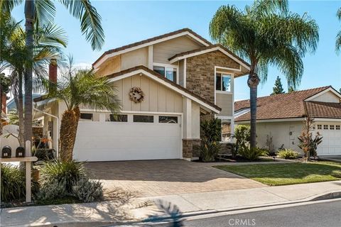 Photo of 13 Shooting Star, Irvine, CA 92604 (MLS # OC26055702)