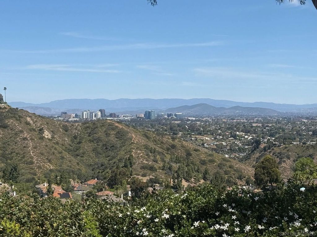 Photo of 5877 Soledad Mountain Road, La Jolla, CA 92037 (MLS # 260010012)