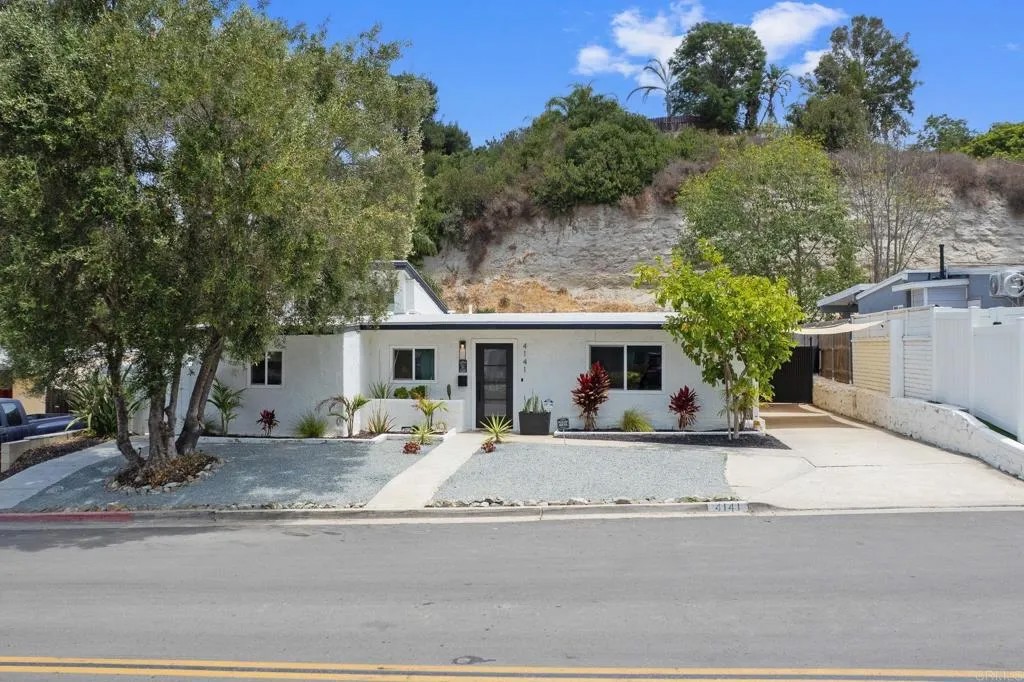 4141 ROLANDO BLVD