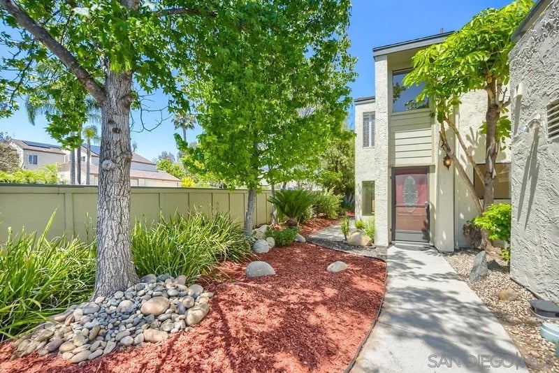 5687 Menorca Dr