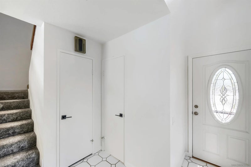 5687 Menorca Dr