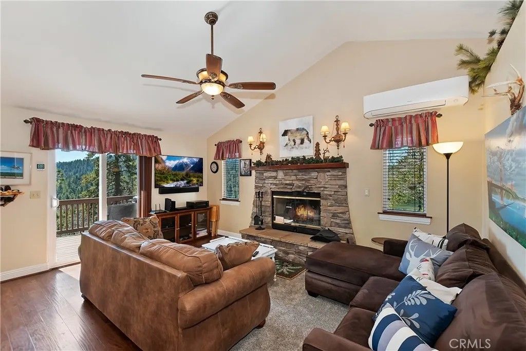 Photo of 26520 Walnut Hills Drive, Lake Arrowhead, CA 92352 (MLS # IG26025848)