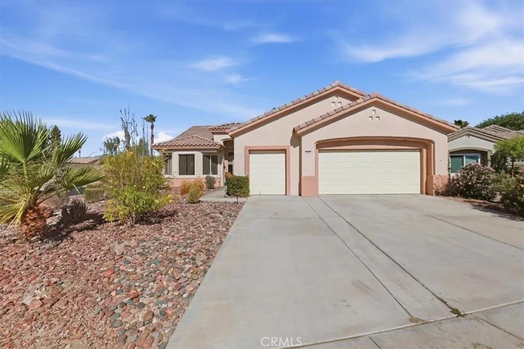 Photo of 39375 Falconwood Court, Palm Desert, CA 92211 (MLS # IV26126751)