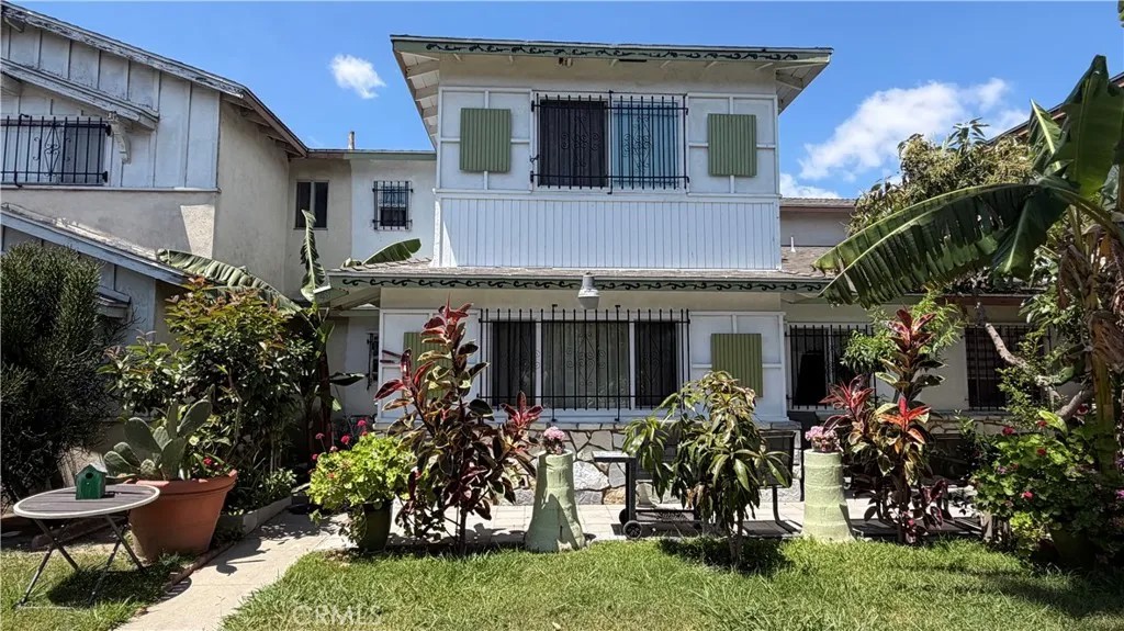 48 Paradise South