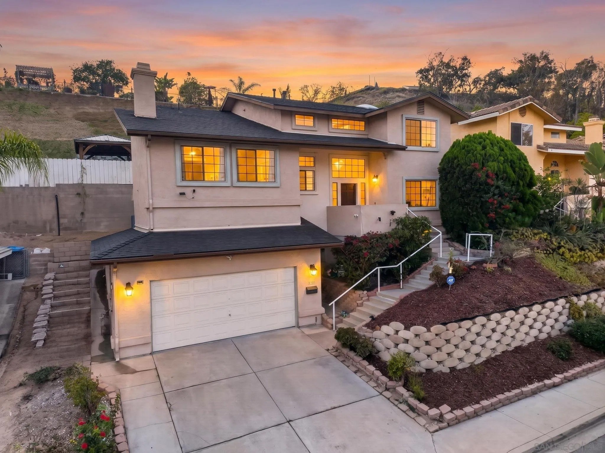 2376 Dusk Dr